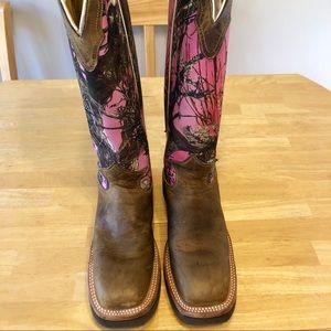 Justin Pink True Timber®️ Camo Cowgirl Boots